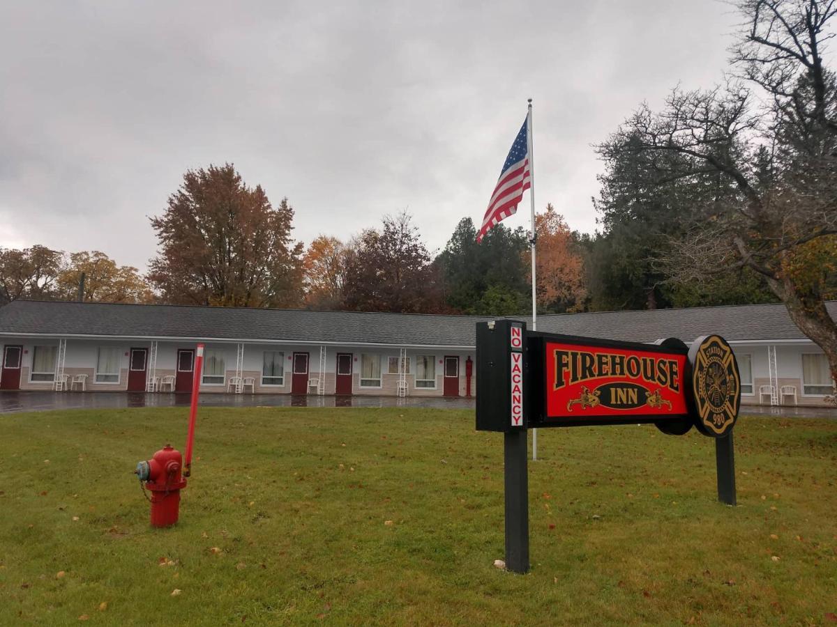 Firehouse Inn St. Ignace Zewnętrze zdjęcie